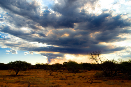 Wolken im Outback - Foto, Druck, Poster, Leinwand