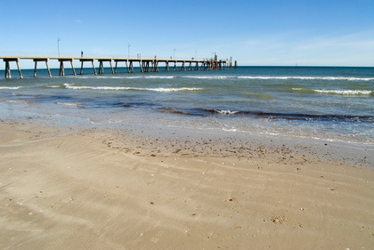 Pier am Strand - Foto, Druck, Poster, Leinwand